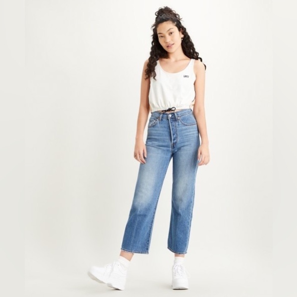 Levis ribcage straight jean size 27